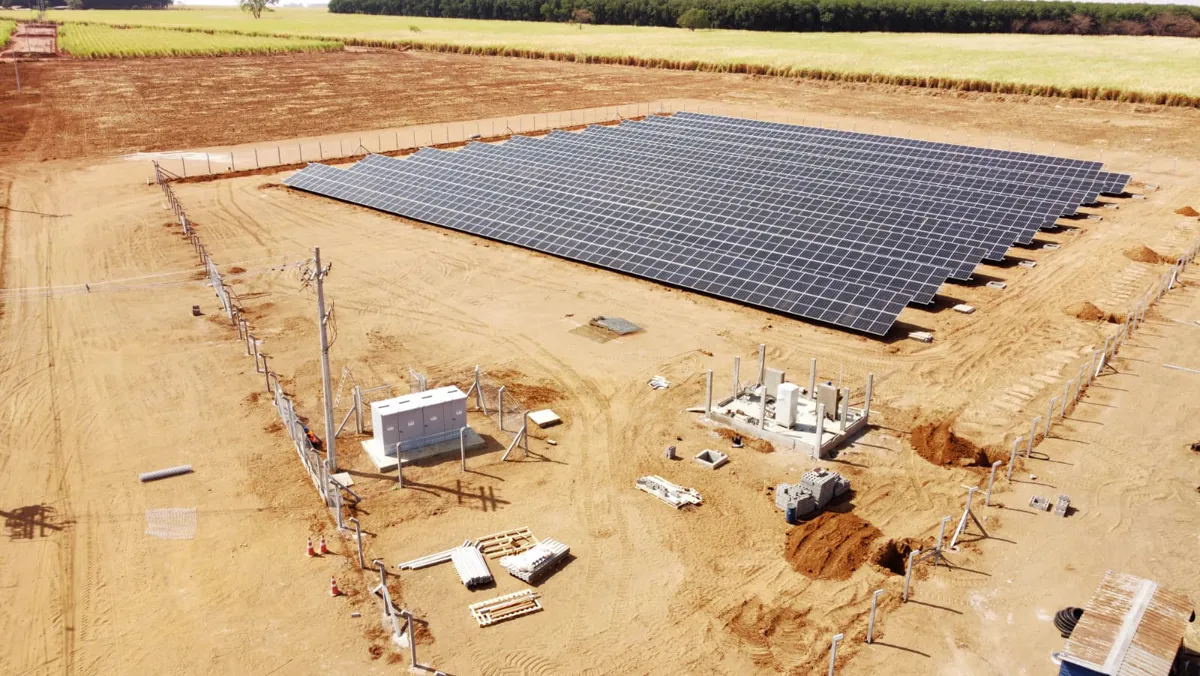 Obra em andamento — projeto financiado